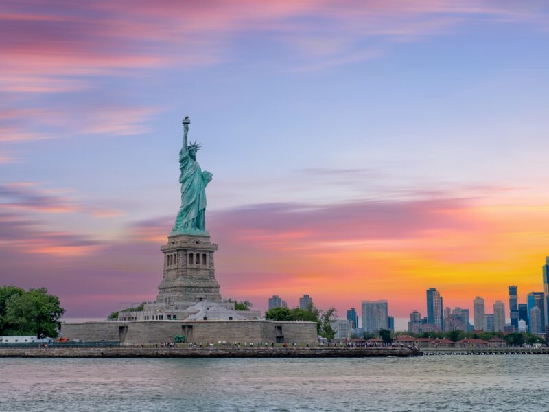 Statue,Of,Liberty,New,York,And,Manhattan,Usa