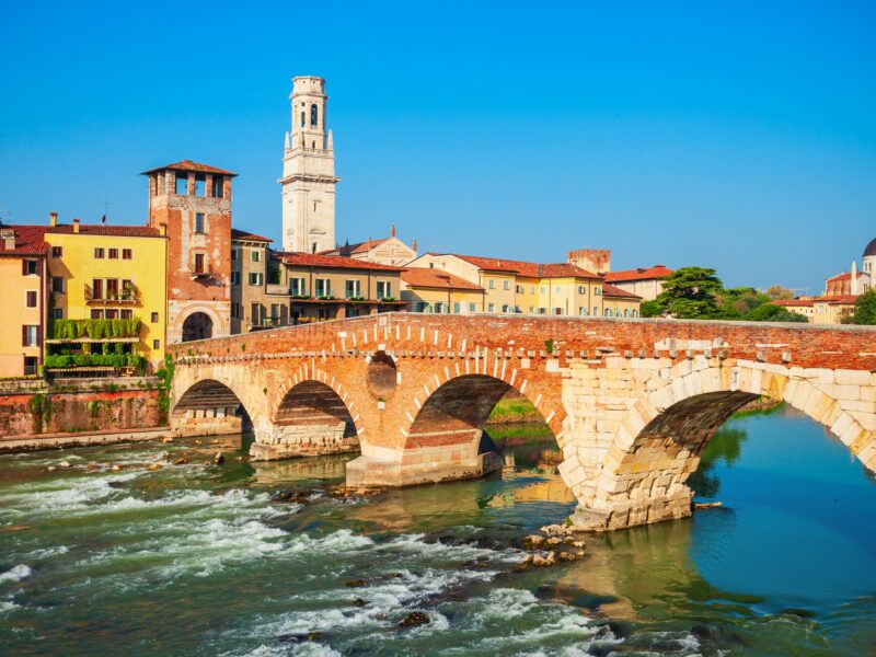 Ponte,Pietra,Bridge,Is,A,Roman,Arch,Stone,Bridge,Crossing