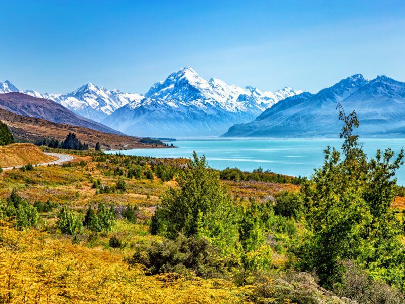 Mount,Cook,With,Lake,Pukaki,,Canterbury,,South,Island,,New,Zealand,